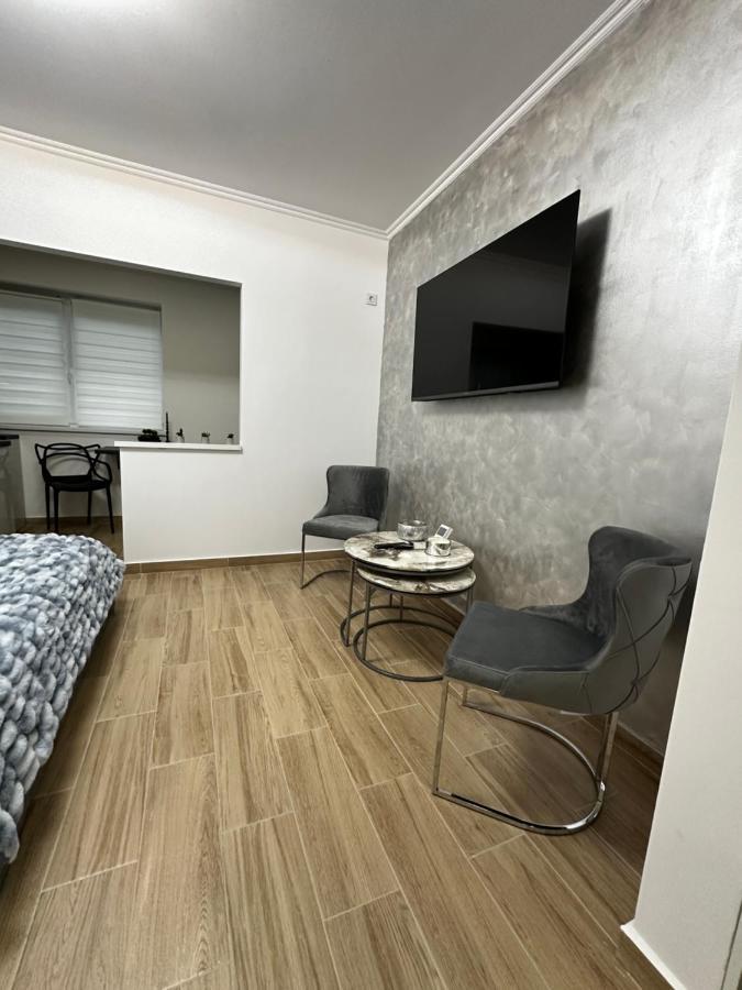 Luxury Studio 7 Roşu 外观 照片